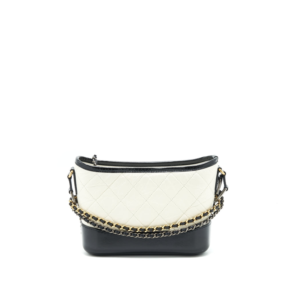 chanel-small-gabrielle-hobo-bag-white-black-2