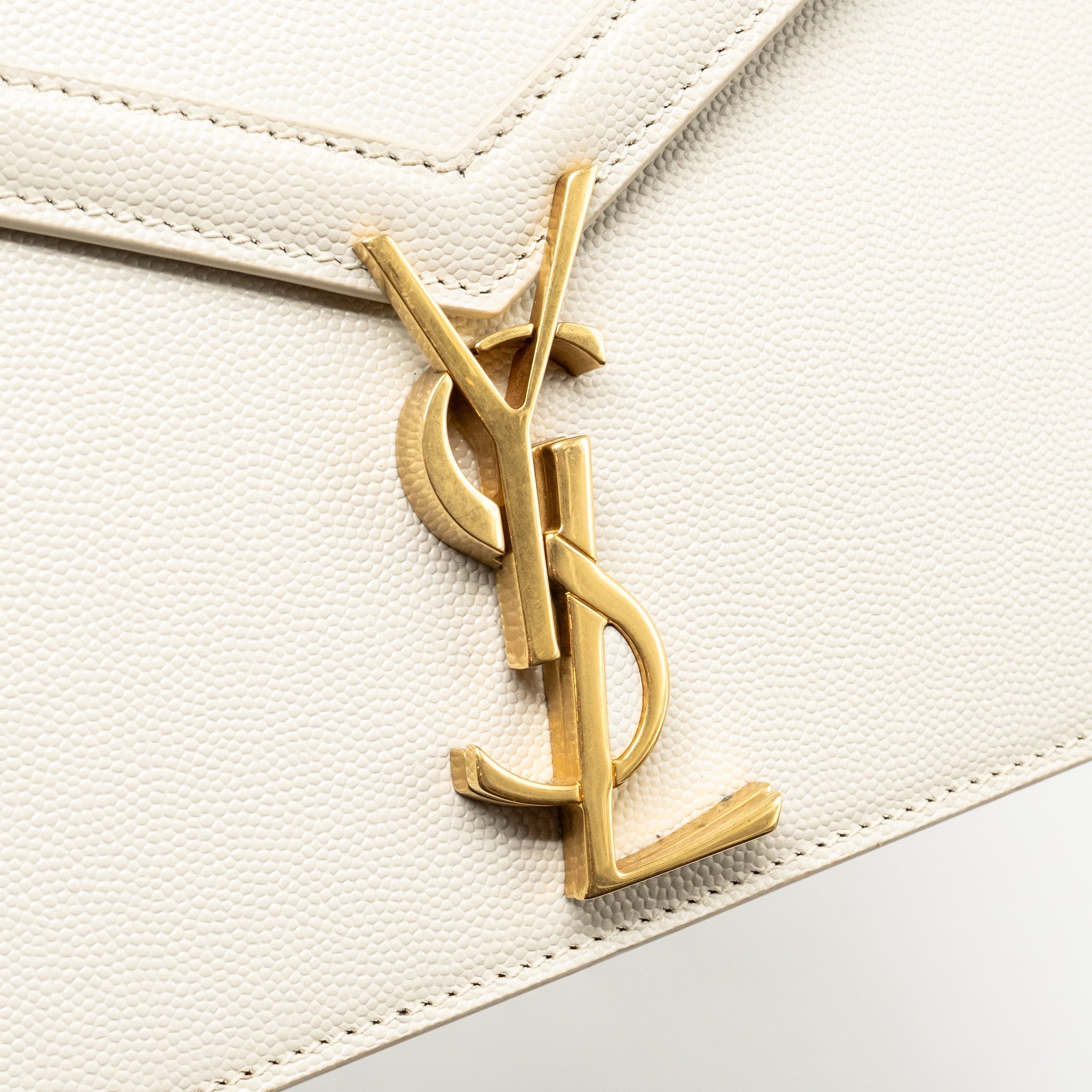 saint-laurent-ysl-cassandra-chain-wallet-grained-calfskin-creamy-white-ghw