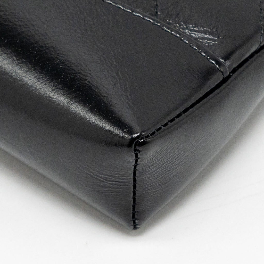 chanel-24c-mini-31-clutch-with-chain-shiny-calfskin-black-lghw-microchip-copy-1
