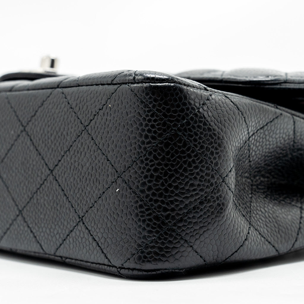 chanel-medium-classic-double-flap-bag-caviar-black-shwmicrochip