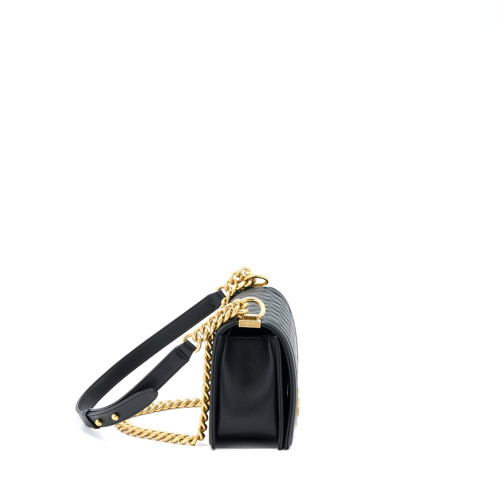 chanel-medium-boy-bag-lambskin-black-brushed-ghw-microchip