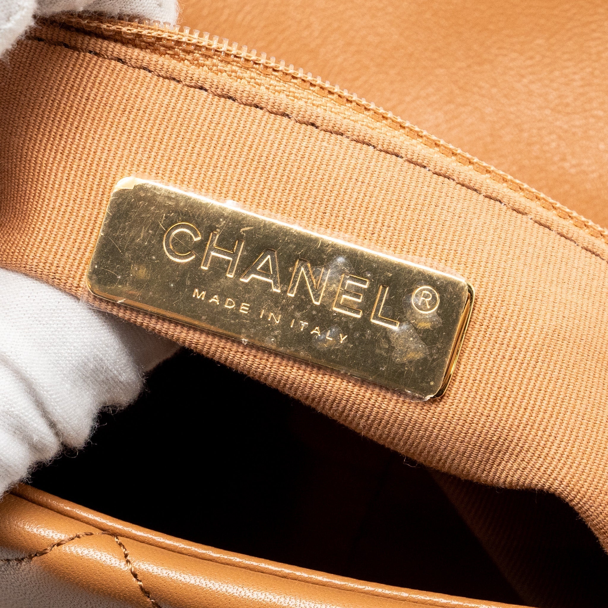 chanel-medium-19-bag-lambskin-caramel-multicolour-hardware-microchip-copy