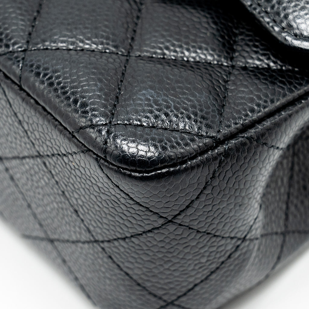 chanel-medium-classic-double-flap-bag-caviar-black-shwmicrochip
