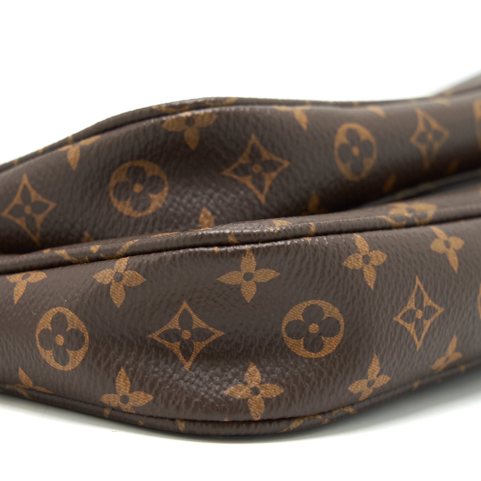 louis-vuitton-multi-pochette-kahki-strap-monogram-ghw