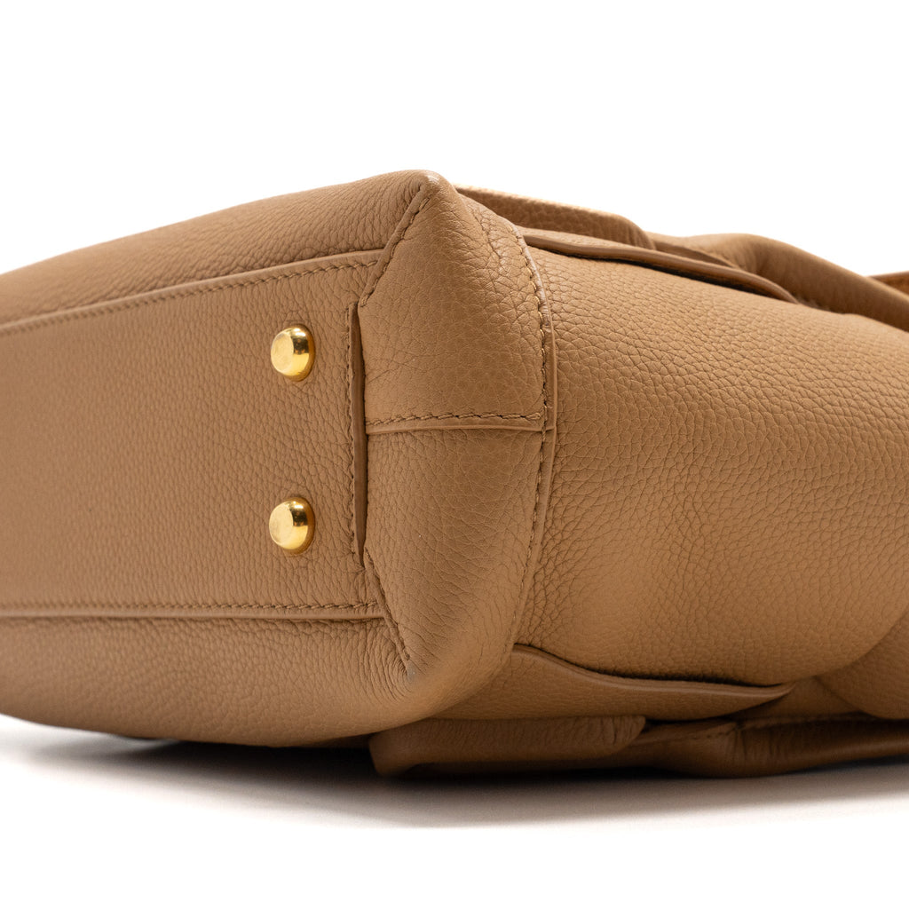 bottega-veneta-small-arco-bag-calfskin-wood-ghw