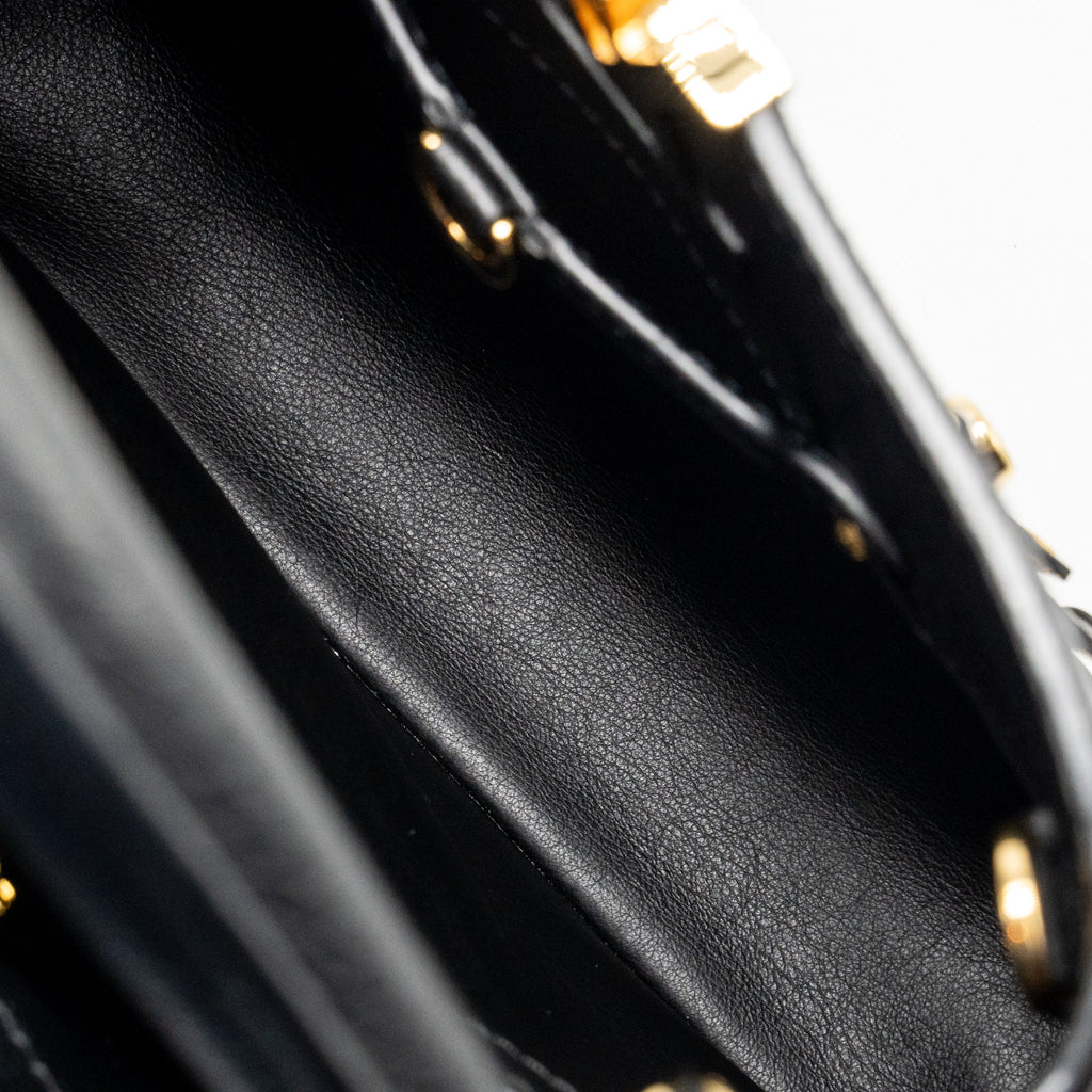 louis-vuitton-capucines-bb-with-monogram-flower-embellishments-taurillon-black-ghw