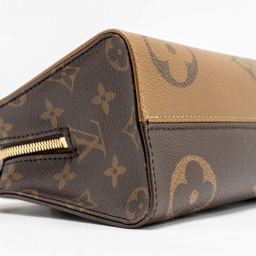 louis-vuitton-onthego-east-west-monogram-reverse-ghw
