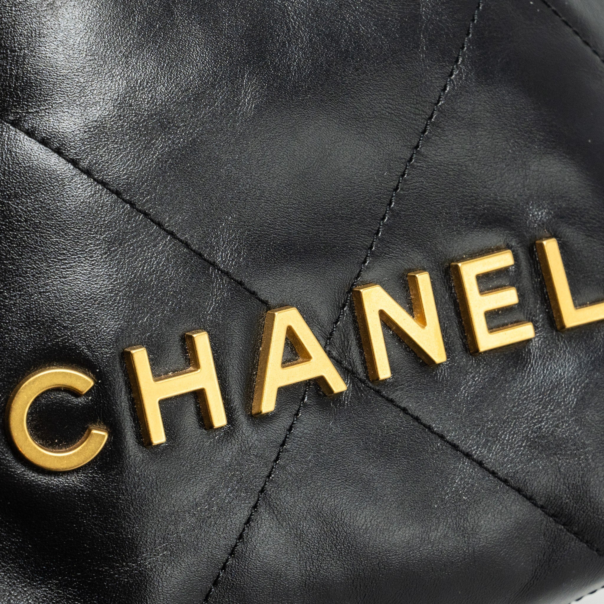 chanel-mini-22-bag-shiny-calfskin-black-ghw-microchip-5
