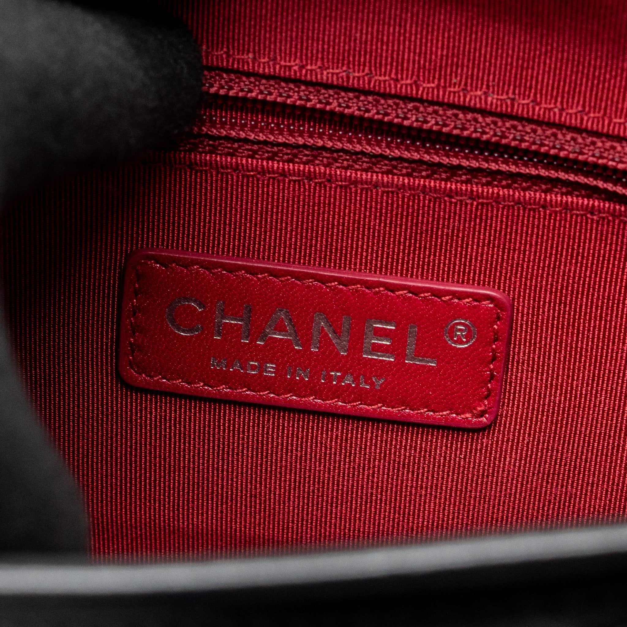 chanel-small-gabrielle-hobo-bag-calfskin-black-multicolour-hardeware