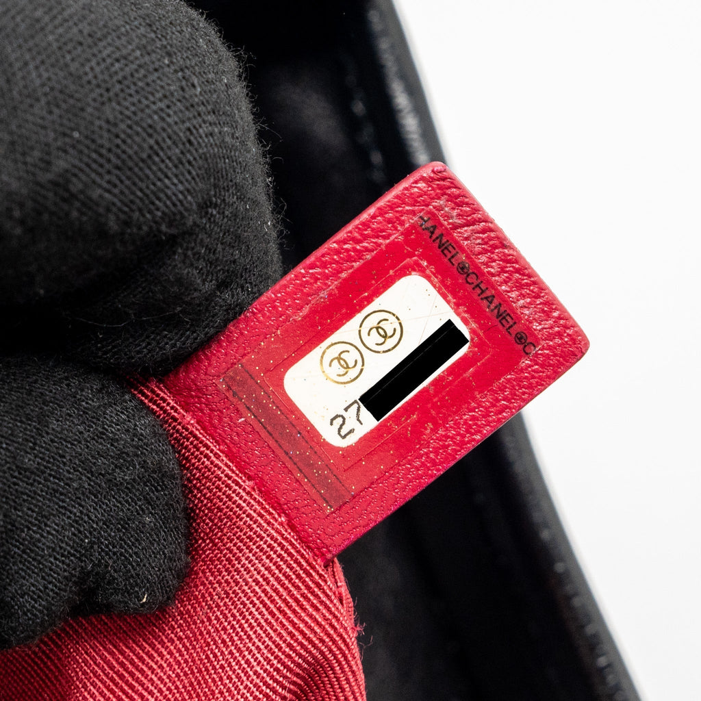 chanel-small-gabrielle-hobo-bag-calfskin-black-multicolour-hardeware