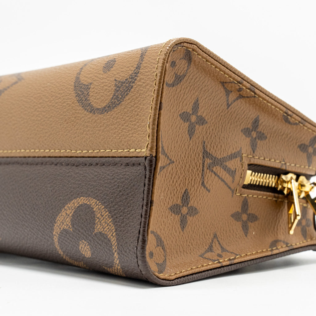 louis-vuitton-onthego-east-west-monogram-reverse-ghw