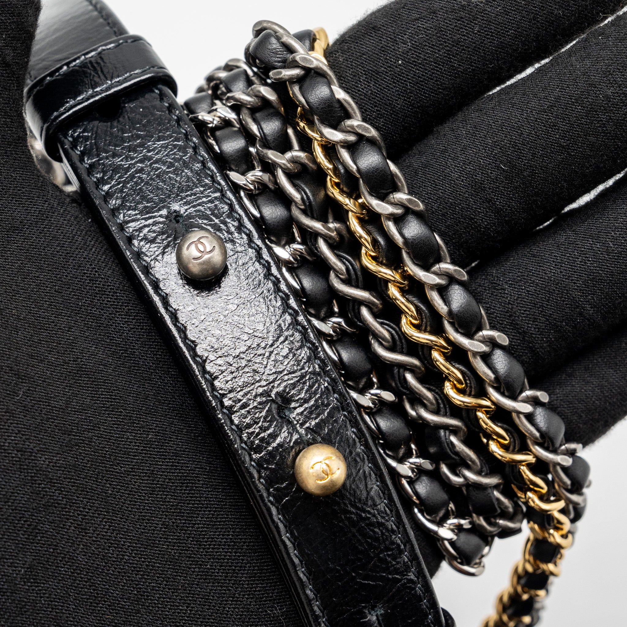 chanel-small-gabrielle-hobo-bag-calfskin-black-multicolour-hardeware