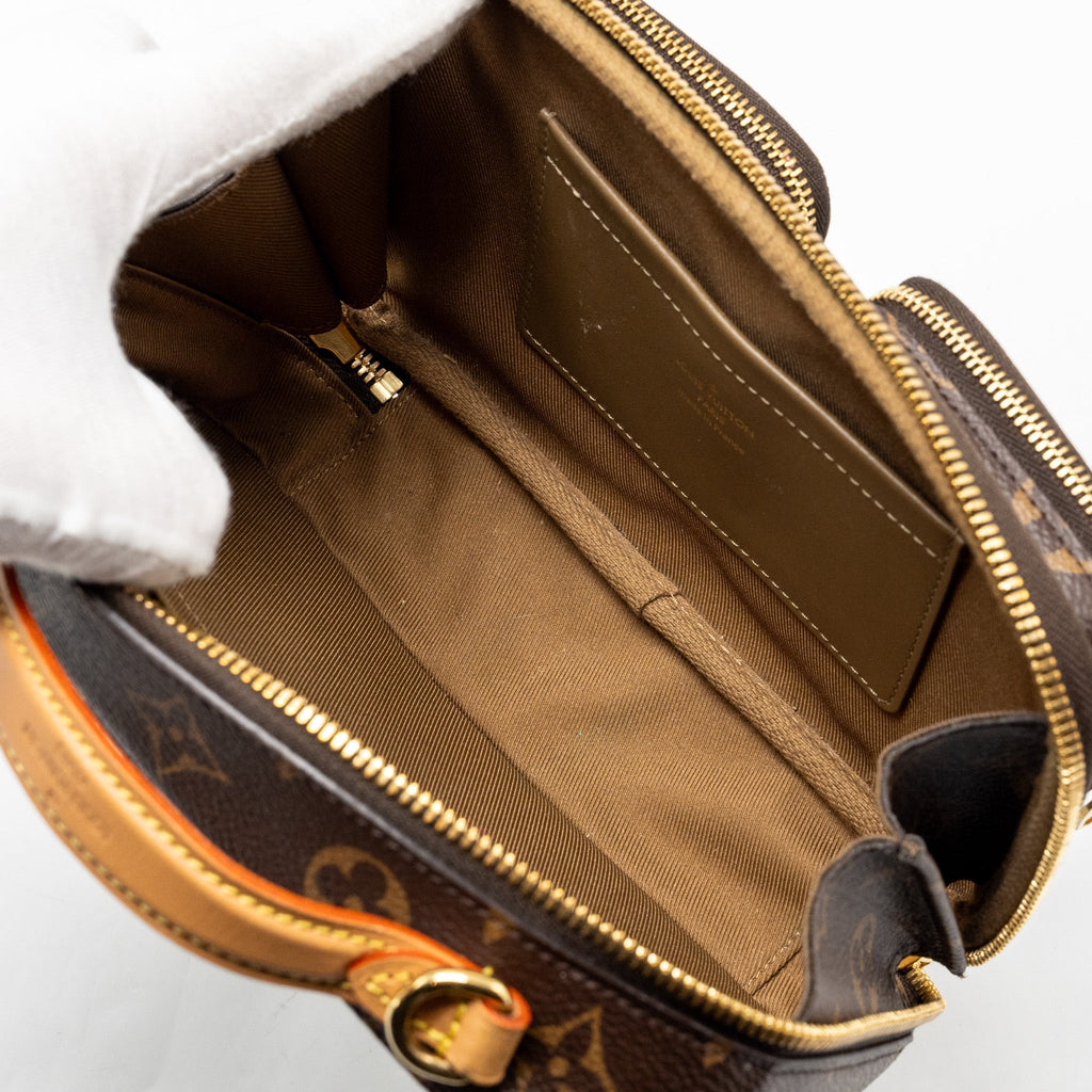 louis-vuitton-utility-crossbody-bag-monogram-canvas-ghw-1