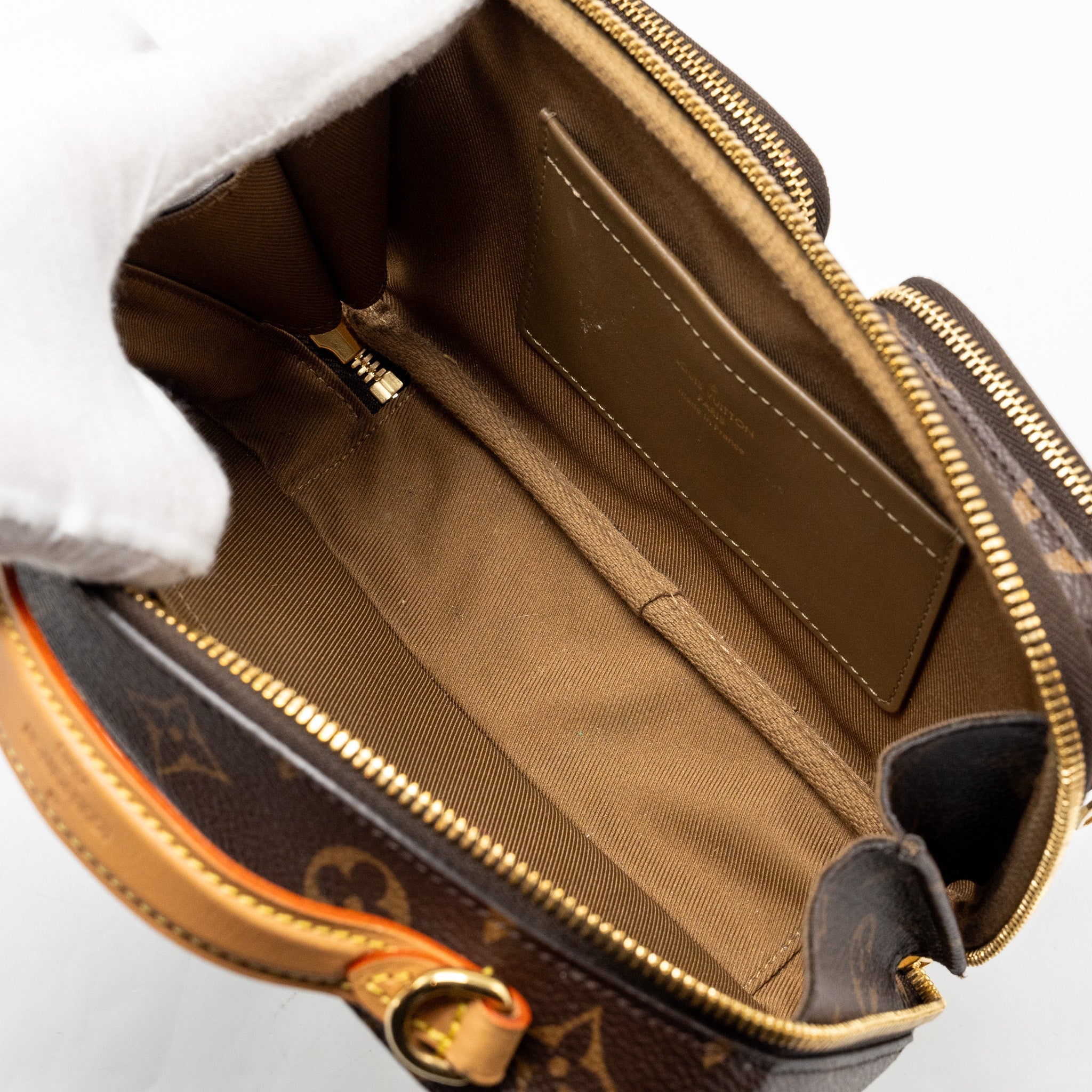 louis-vuitton-utility-crossbody-bag-monogram-canvas-ghw-1