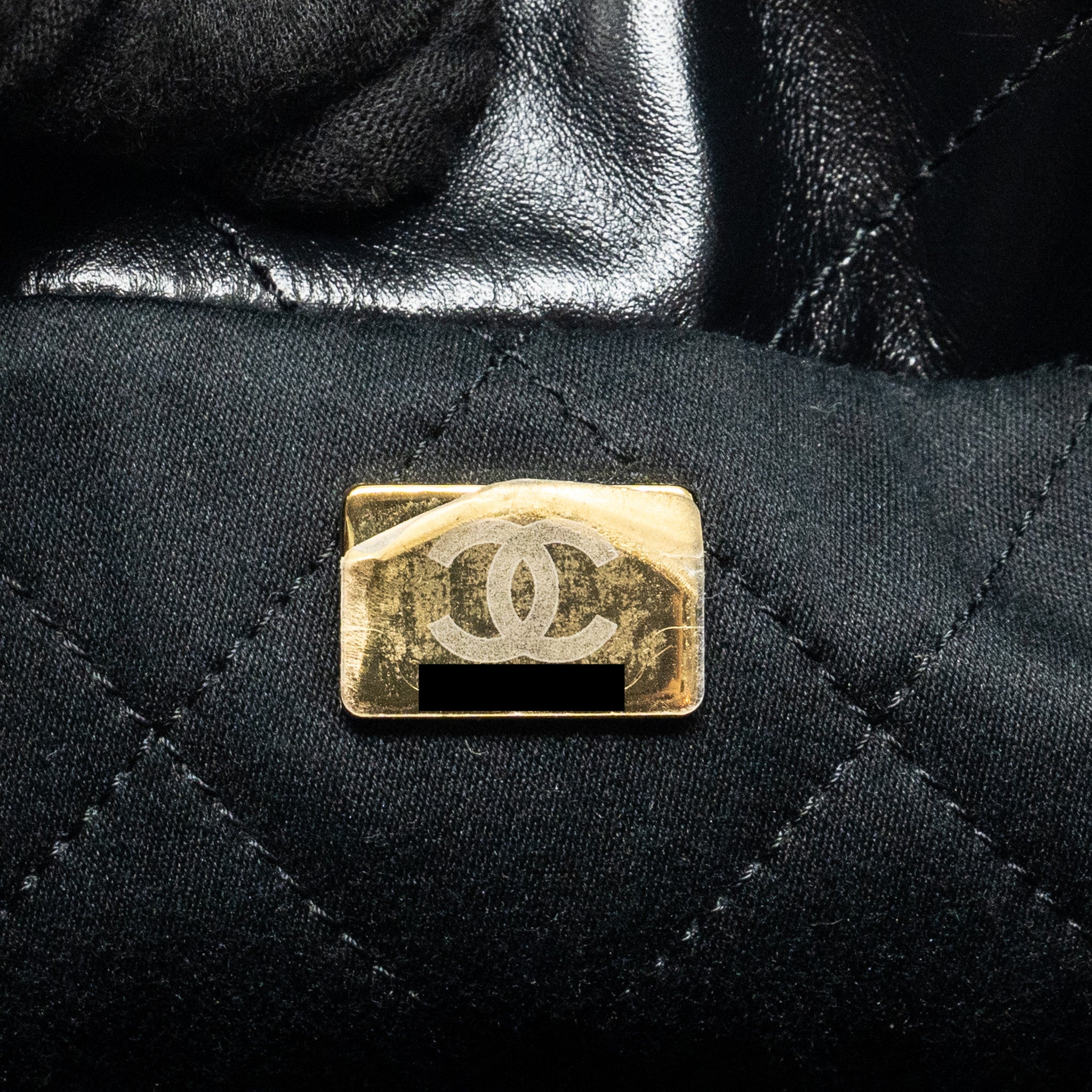 chanel-mini-22-bag-shiny-calfskin-black-ghw-microchip-5