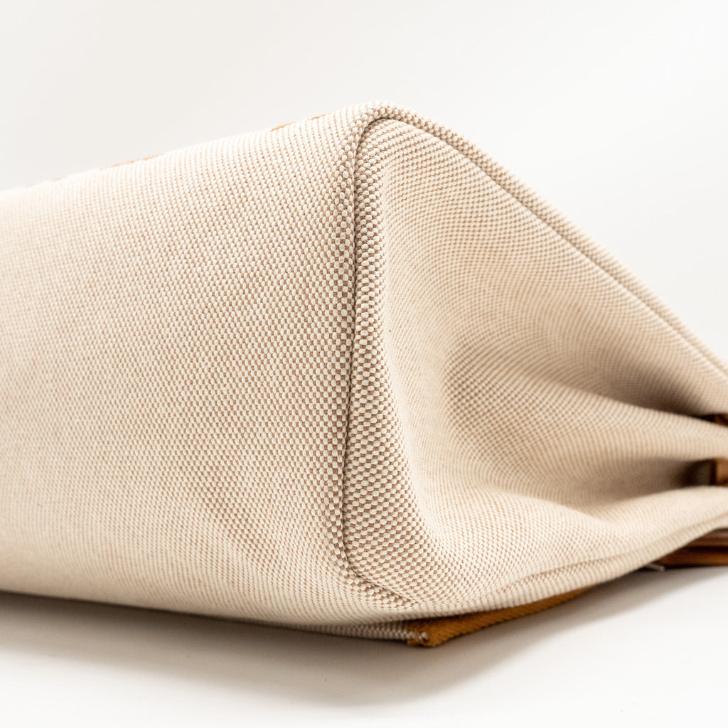 hermes-herbag-zip-31-toile-h-en-relief-brides-gala-nat-sable-ecru-beige-shw-stamp-z