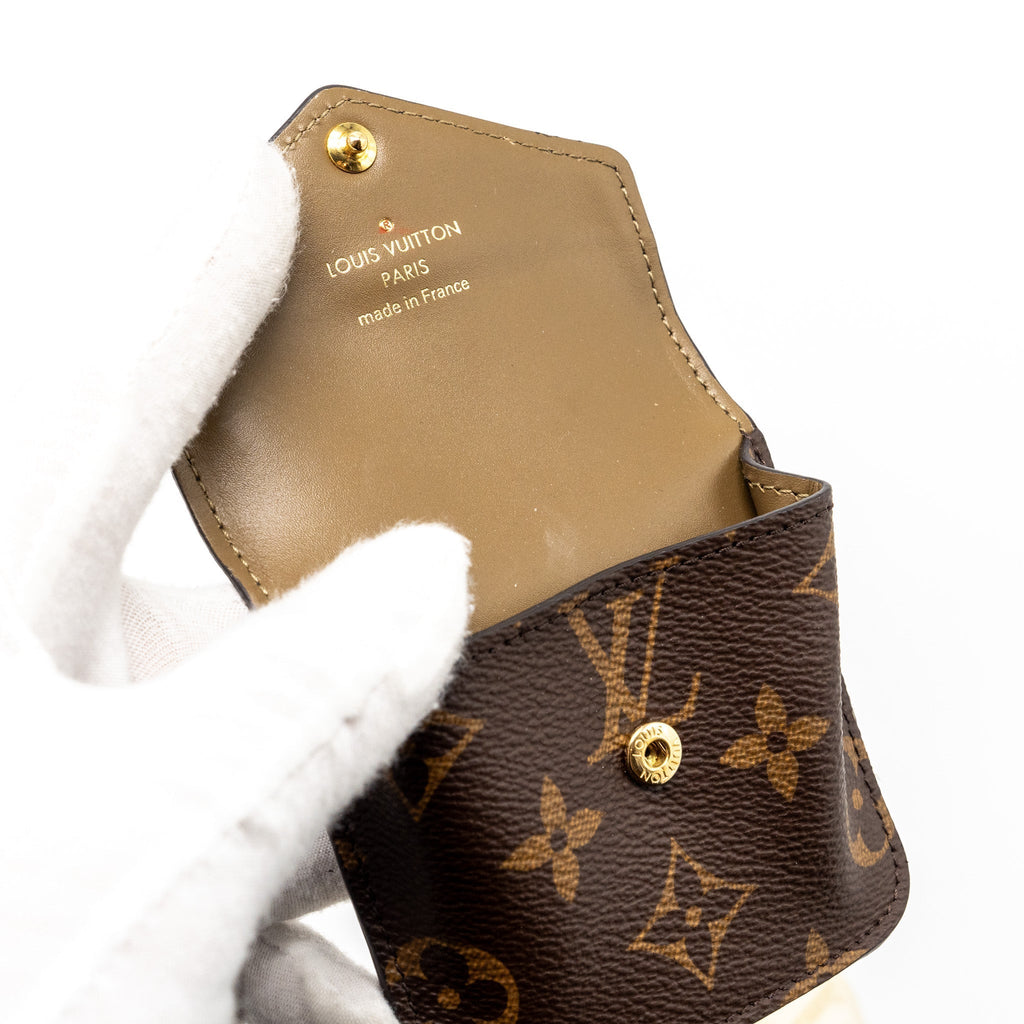 louis-vuitton-utility-crossbody-bag-monogram-canvas-ghw-1