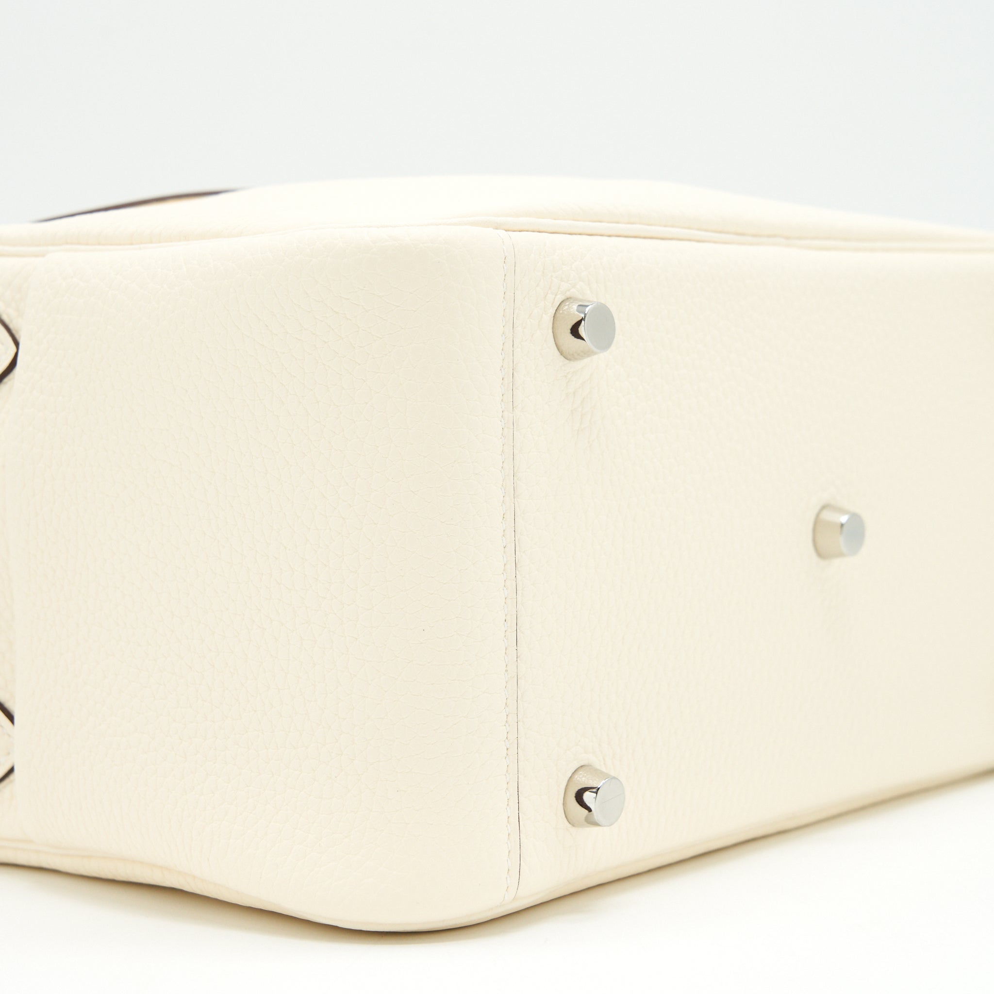 hermes-lindy-26-nata-shw-clemence-leather