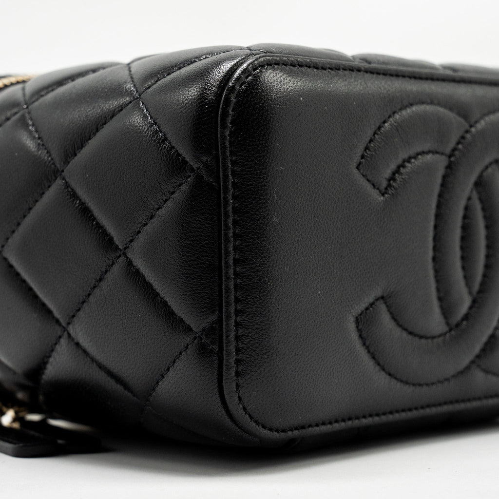 chanel-pearl-crush-long-vanity-case-lambskin-black-ghw-microchip-copy-1