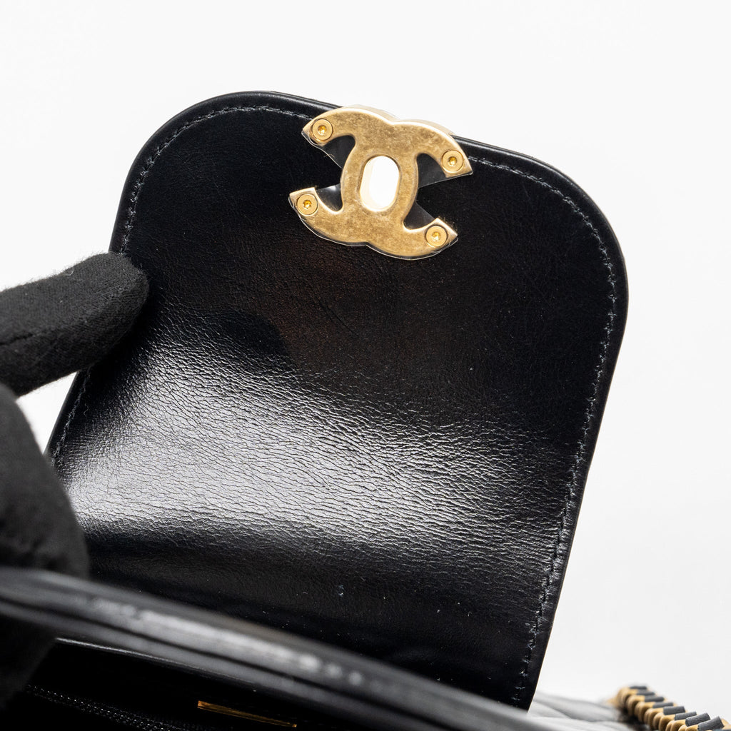 chanel-23k-kelly-bag-calfskin-black-ghw-microchip-2