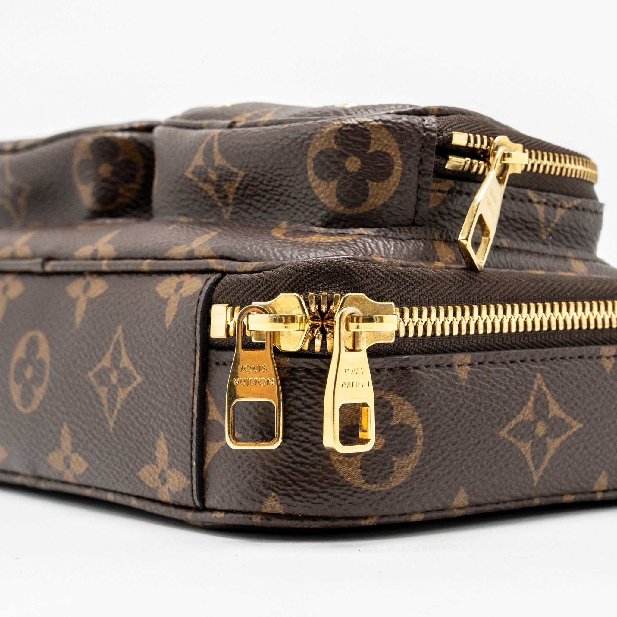 louis-vuitton-utility-crossbody-bag-monogram-canvas-ghw-1