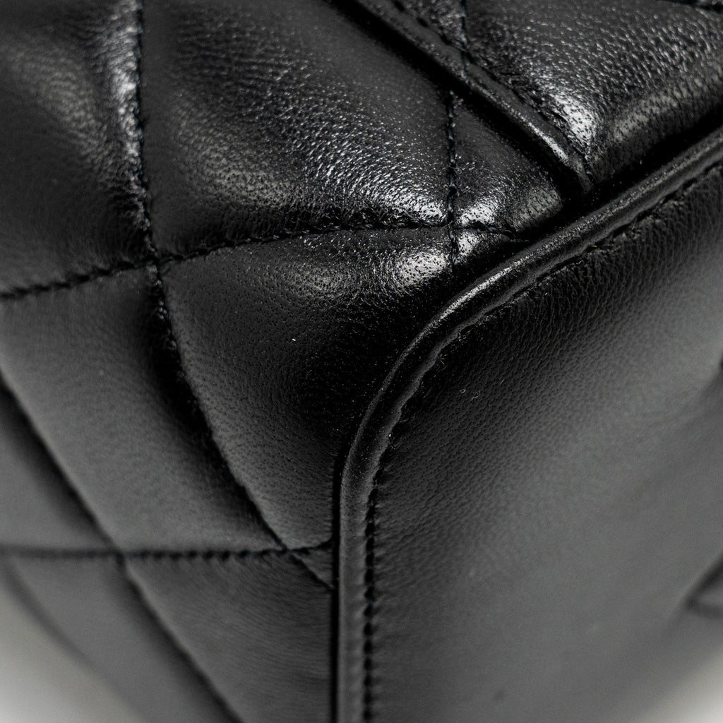 chanel-pearl-crush-long-vanity-case-lambskin-black-ghw-microchip-copy-1