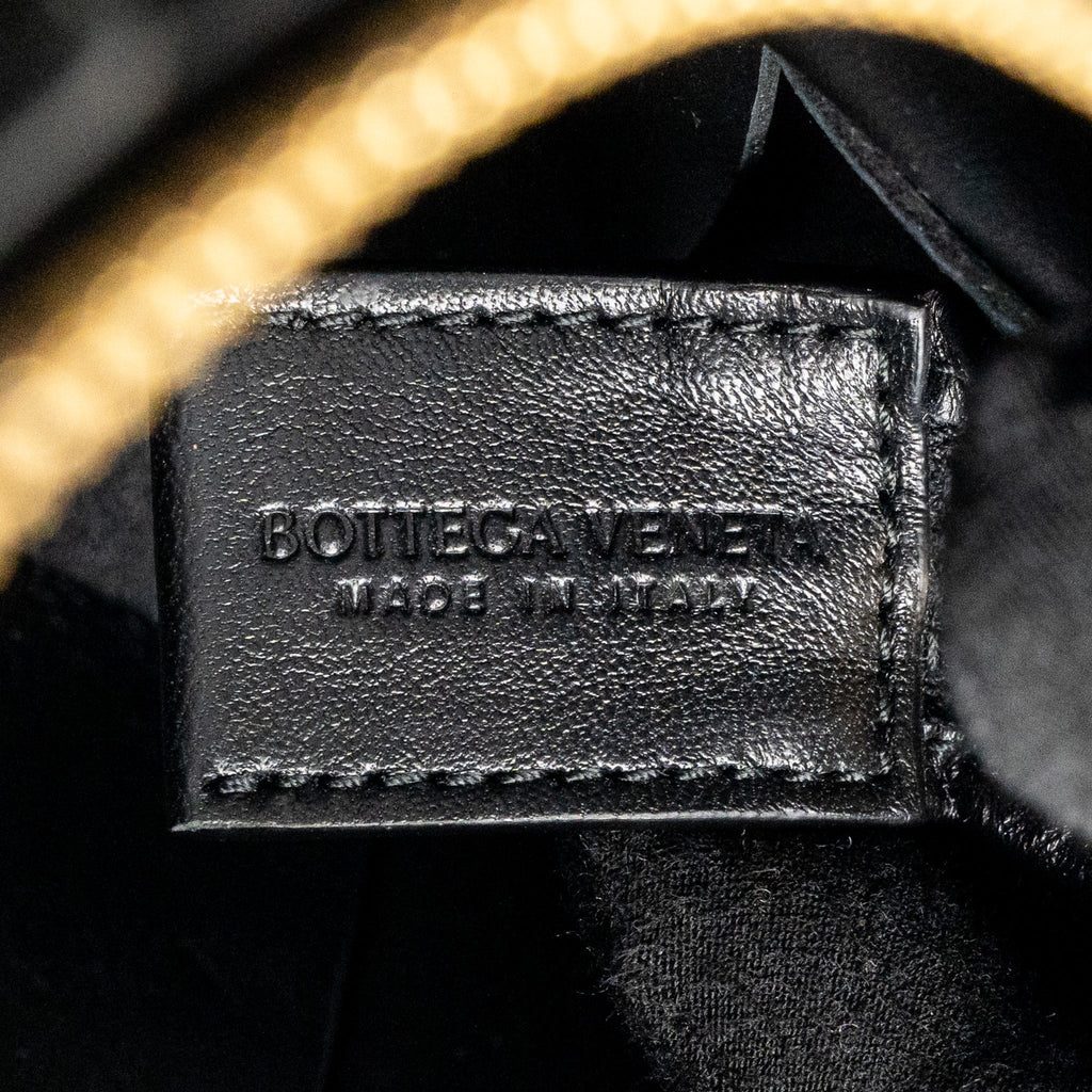 bottega-veneta-cassette-camera-bag-smooth-intreccio-leather-black-ghw