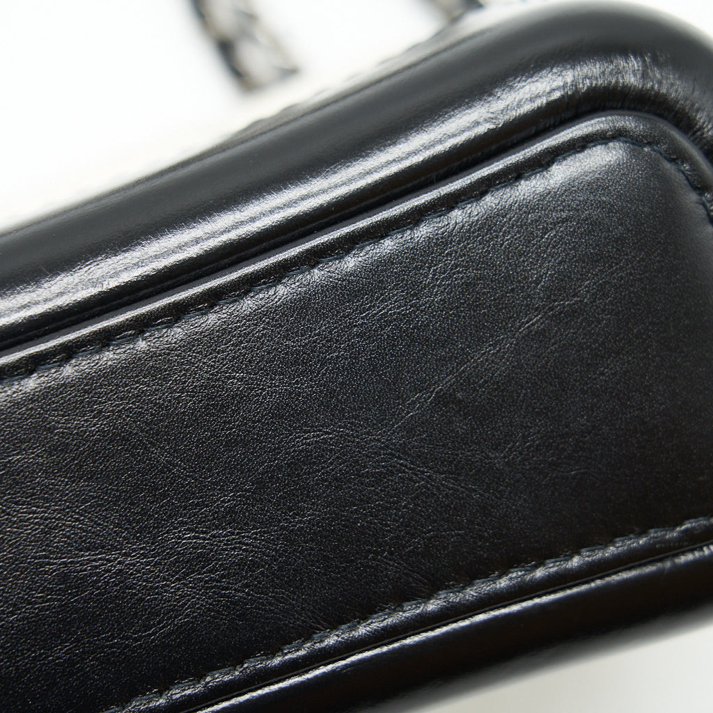 chanel-small-gabrielle-hobo-bag-white-black-2