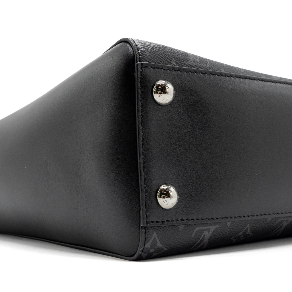 louis-vuitton-double-flat-messenger-monogram-eclipse-canvas-shw