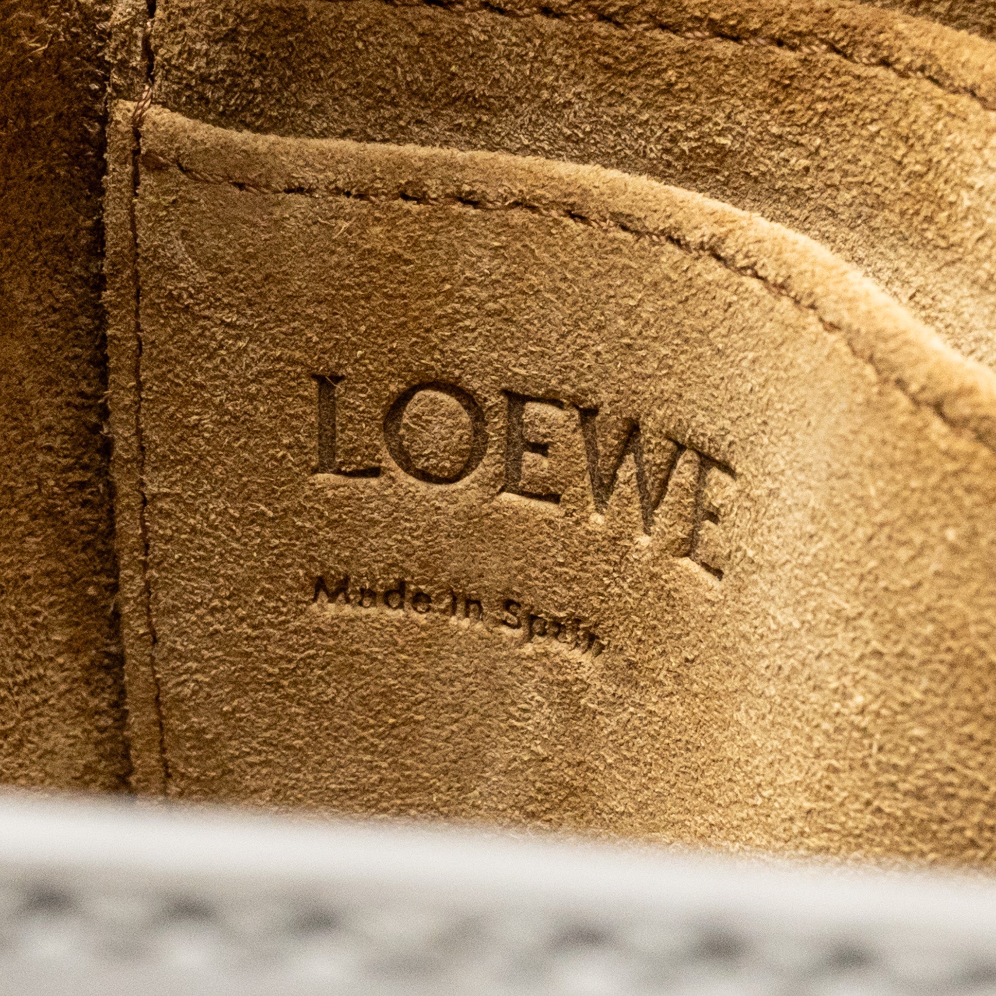 loewe-bag-3
