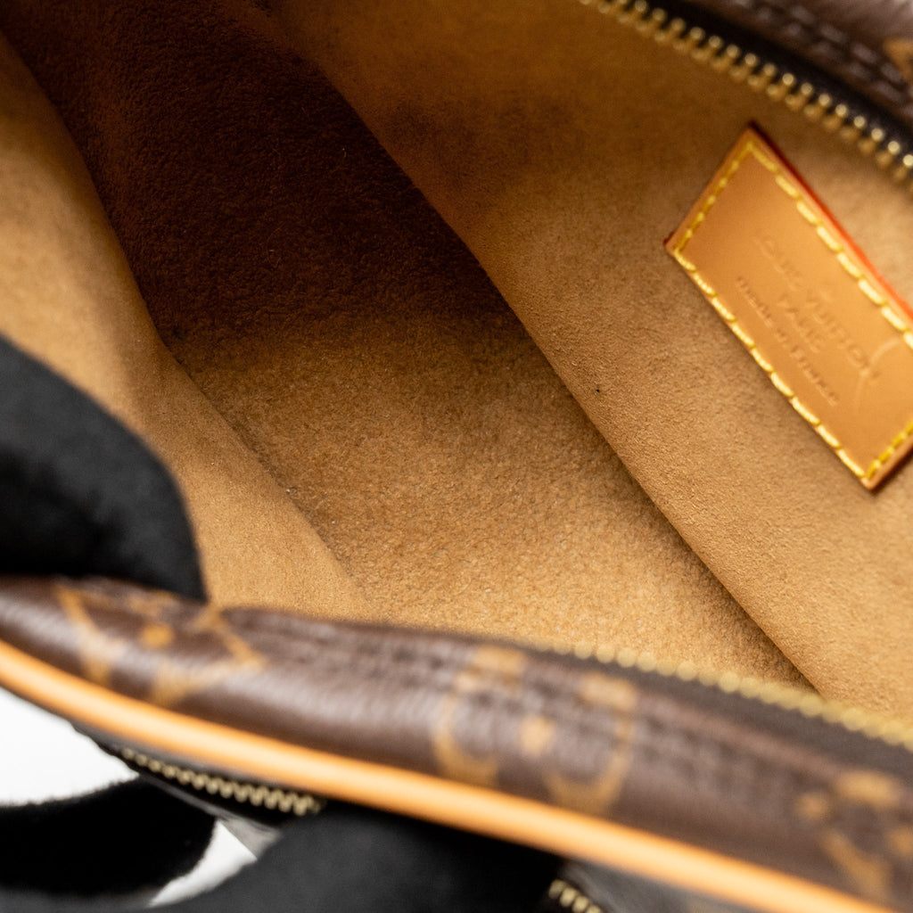 louis-vuitton-loop-bag-monogram-canvas-ghw-copy