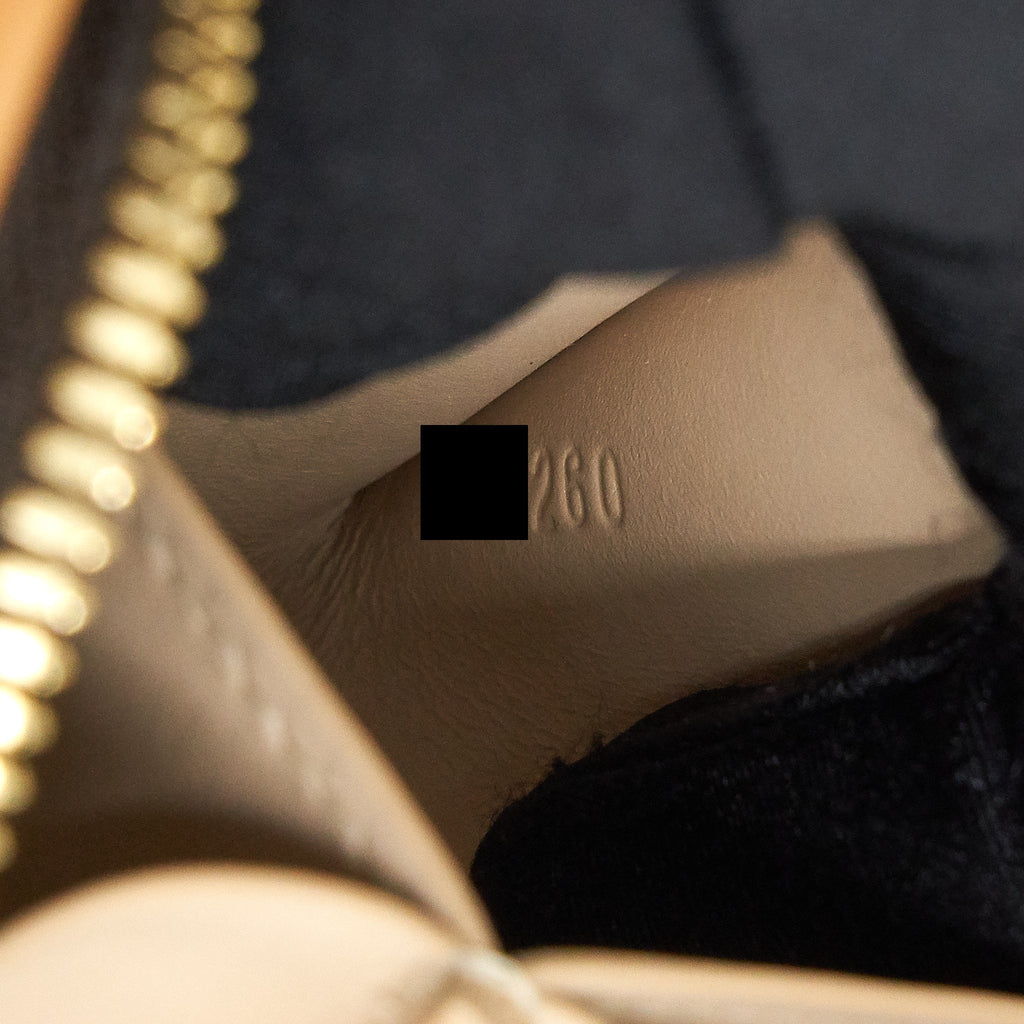 louis-vuitton-mini-boite-chapeau-crossbody-bag
