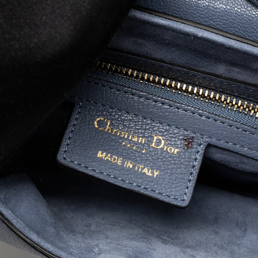 dior-medium-saddle-bag-goat-skin-light-blue-ghw