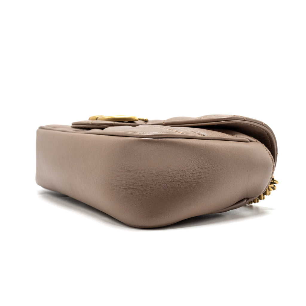 gucci-super-mini-gg-marmont-bag-calfskin-beige-ghw-1