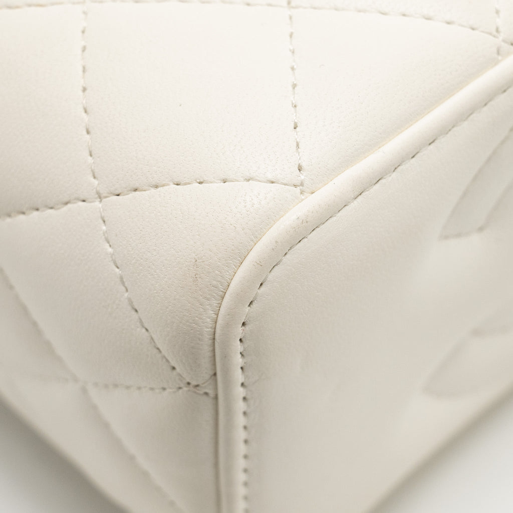 chanel-pearl-crush-long-vanity-case-lambskin-white-ghw-microchip
