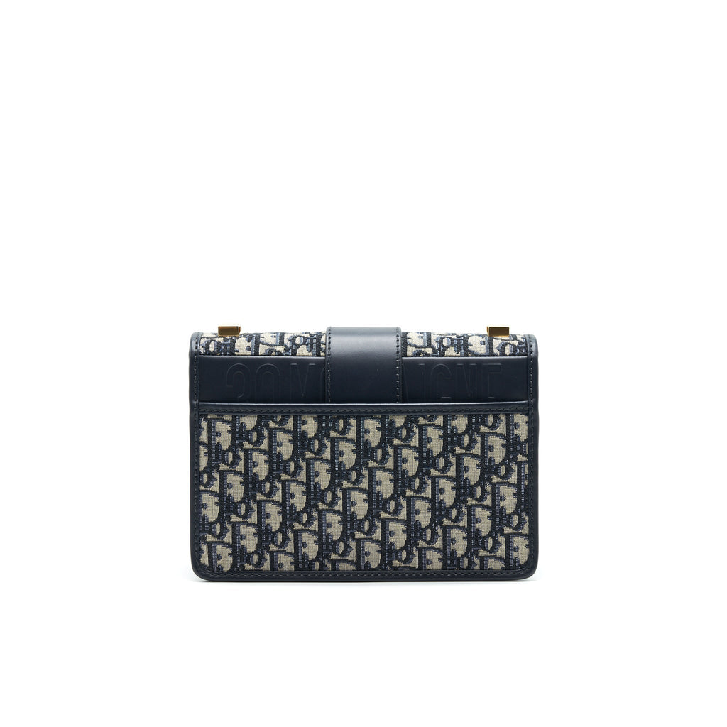 dior-montaigne-30-medium-bag-oblique-jacquard