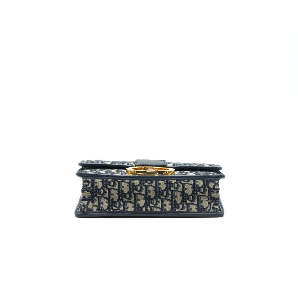 dior-montaigne-30-medium-bag-oblique-jacquard