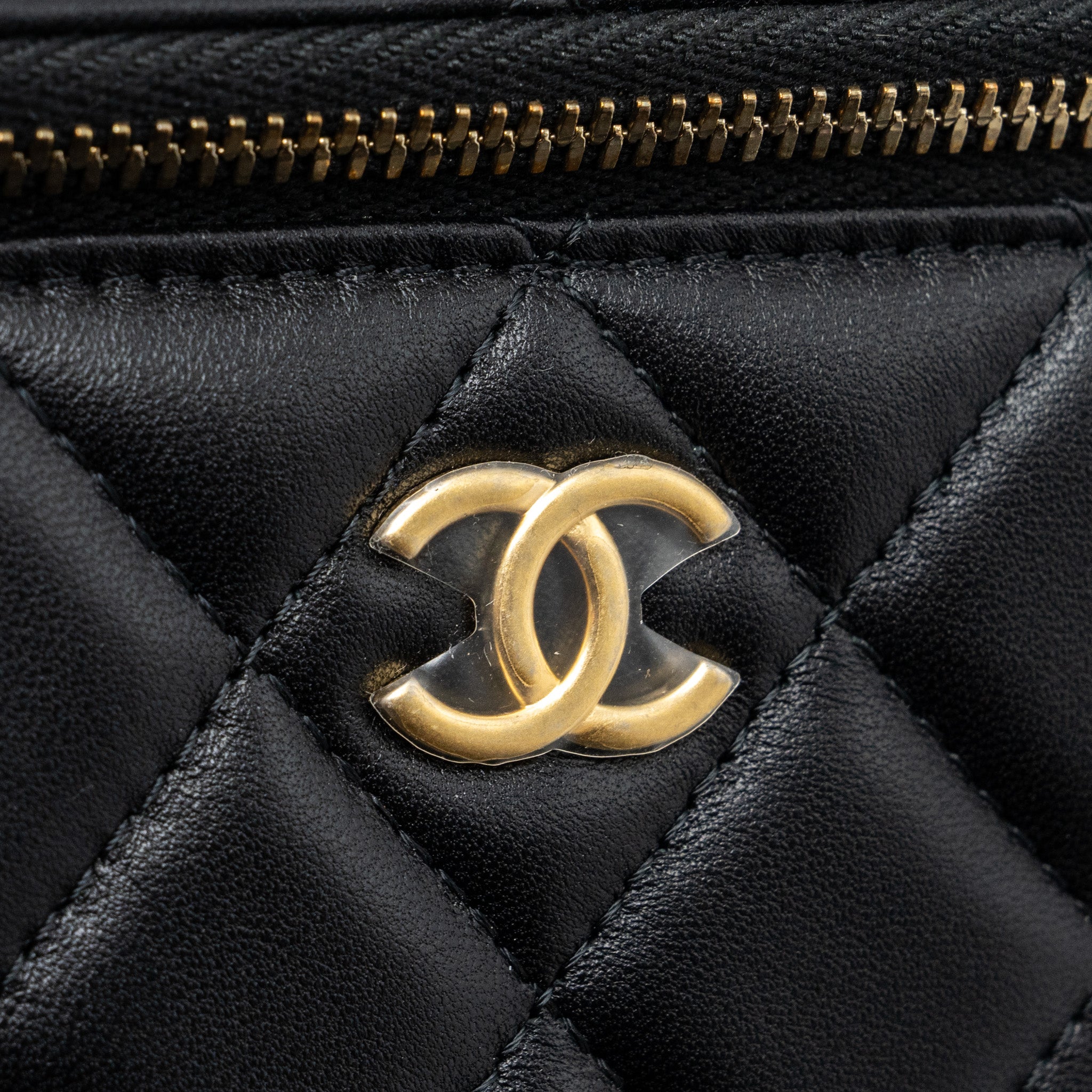 copy-of-chanel-top-handle-long-vanity-with-chain-lambskin-black-ghw-microchip