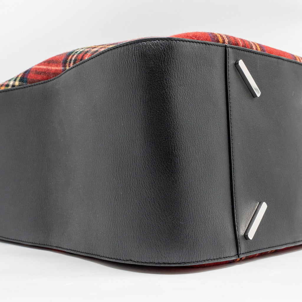 loewe-hammock-tartan-bag-black-red-tartan-calf-textile-shw-1