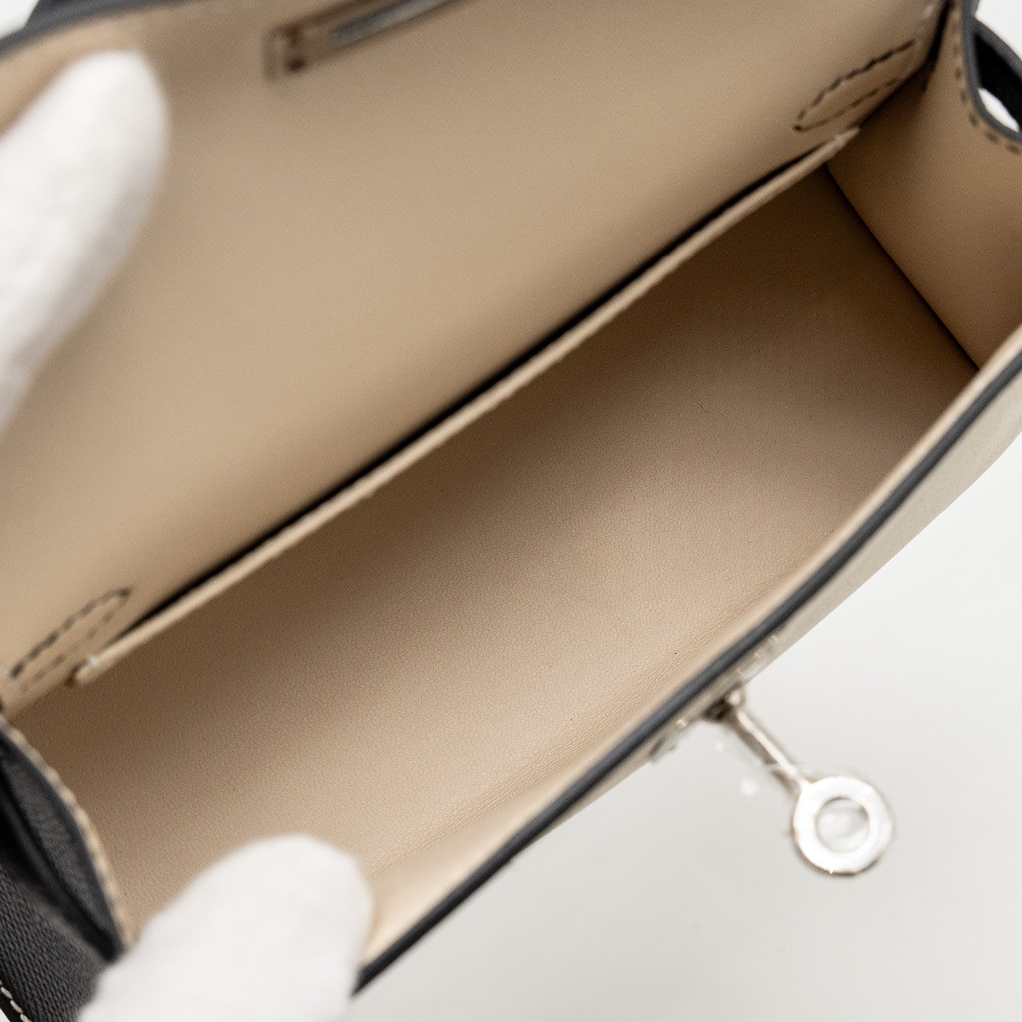 hermes-mini-kelly-ii-epsom-nata-black-shw-stamp-w