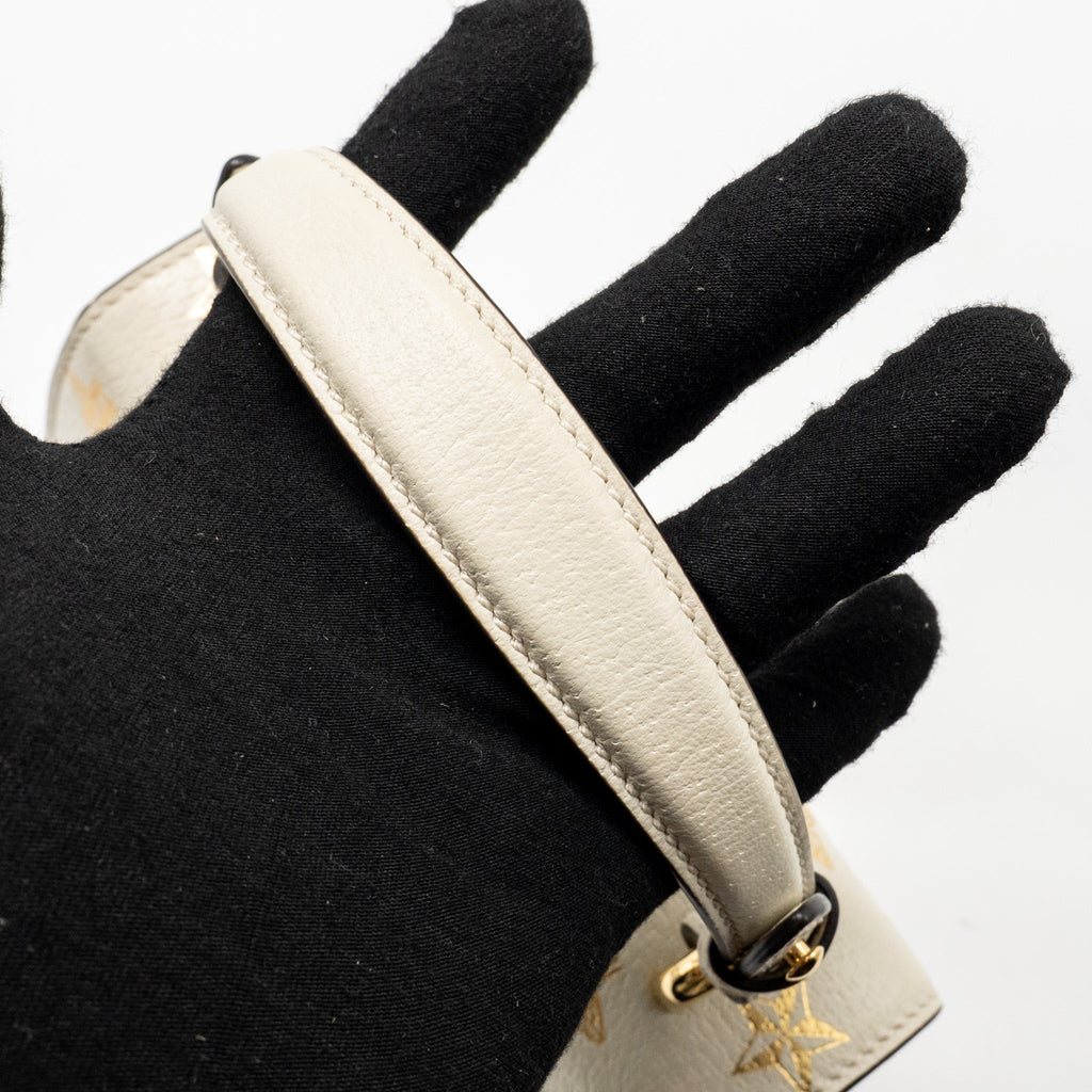 gucci-mini-sylvie-bee-star-top-handle-calfskin-white-multicolour-ghw