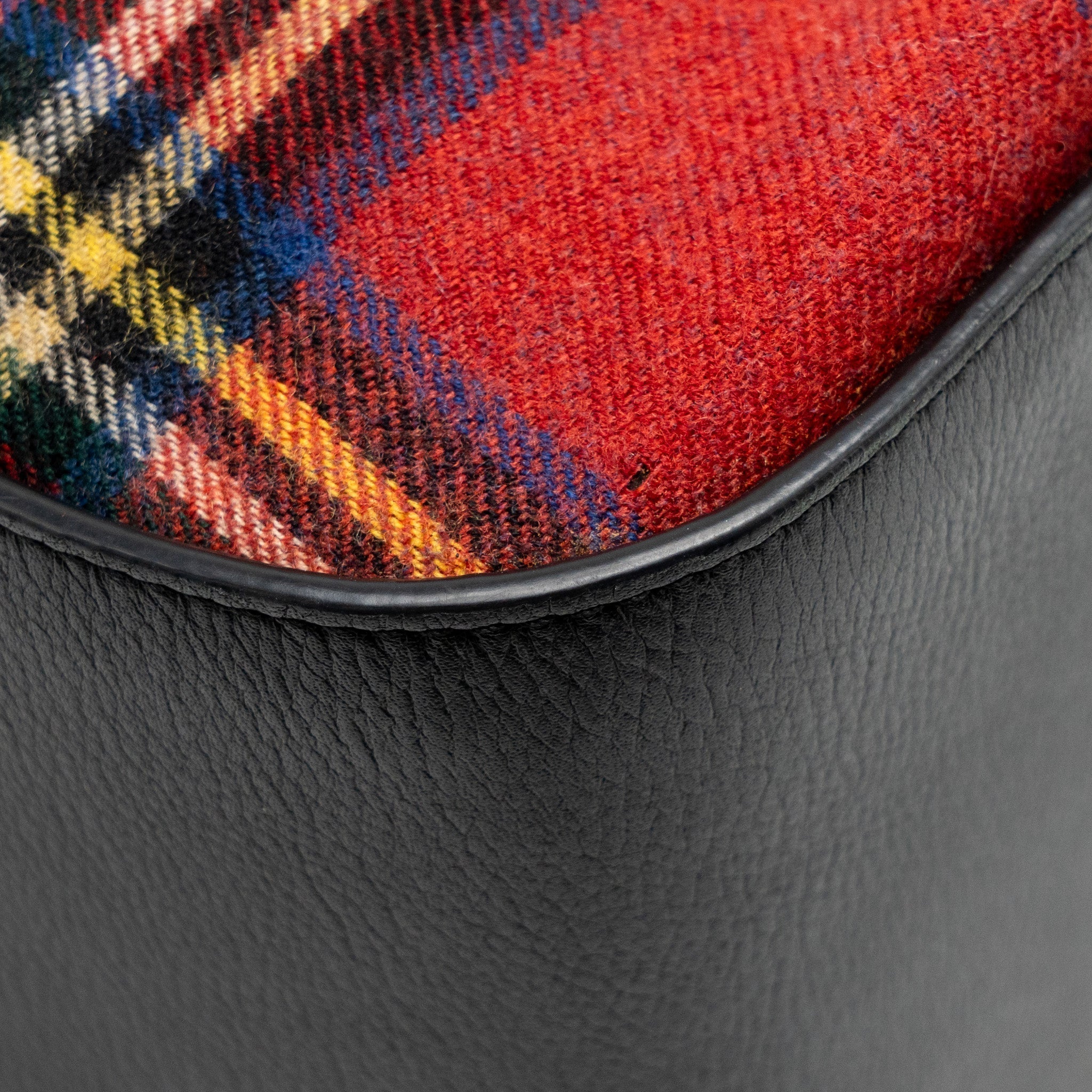 loewe-hammock-tartan-bag-black-red-tartan-calf-textile-shw-1