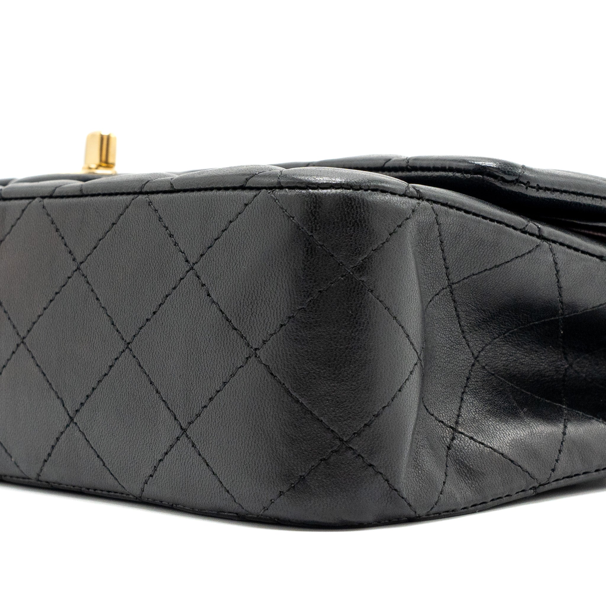 chanel-medium-classic-double-flap-bag-lambskin-black-ghw-4