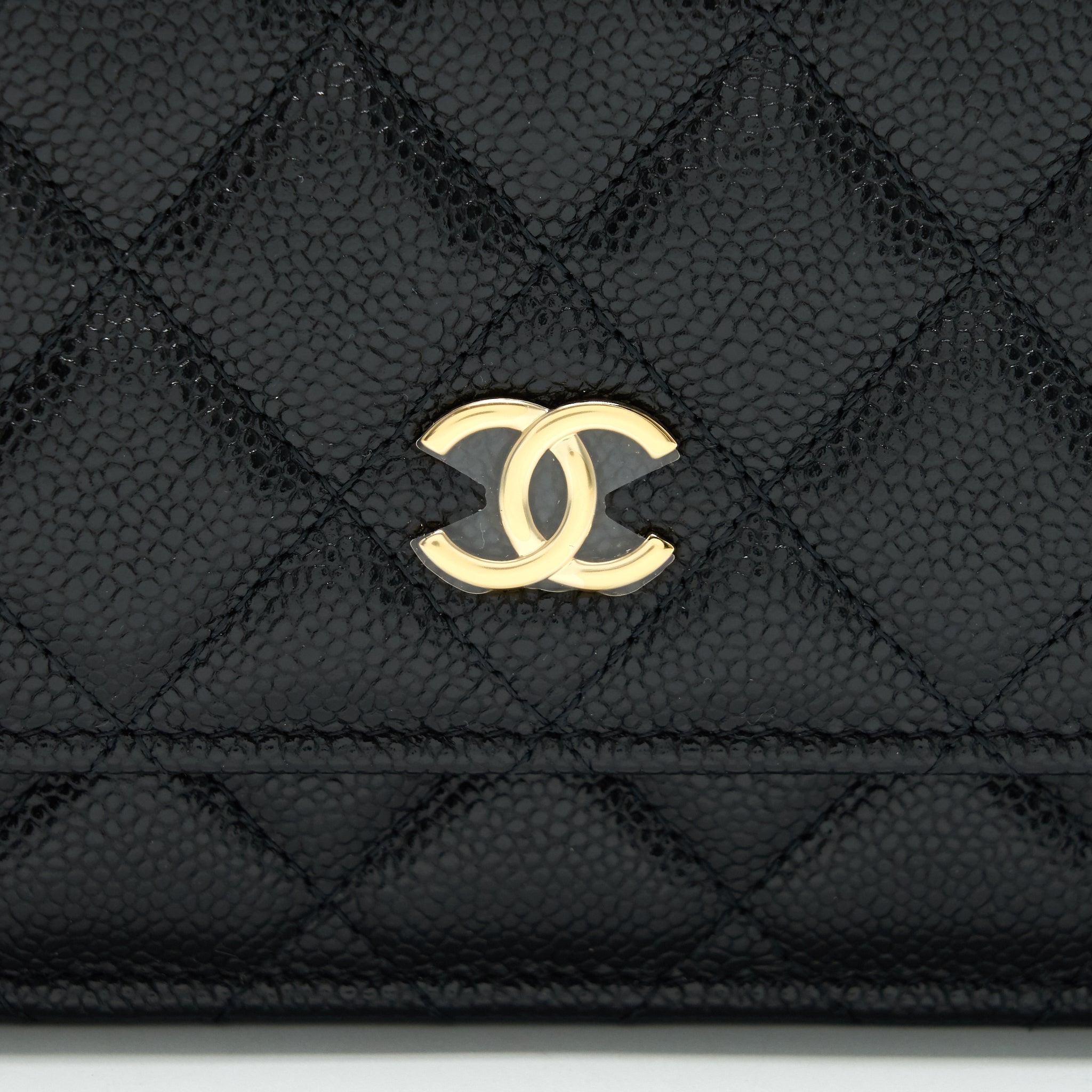 chanel-21a-coco-letter-wallet-on-chain-black-caviar-ghw