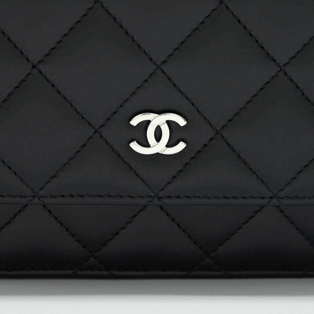 chanel-classic-wallet-on-chain-lambskin-black-shw-1