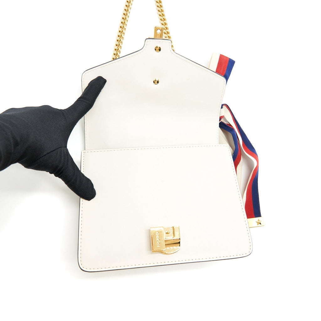 gucci-mini-sylvie-crossbody-chain-bag-white