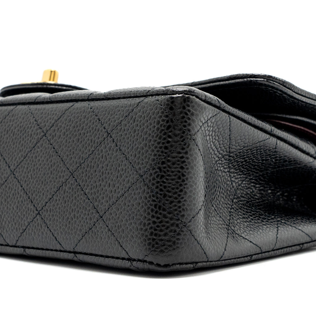 chanel-medium-classic-double-flap-bag-caviar-black-ghw-13
