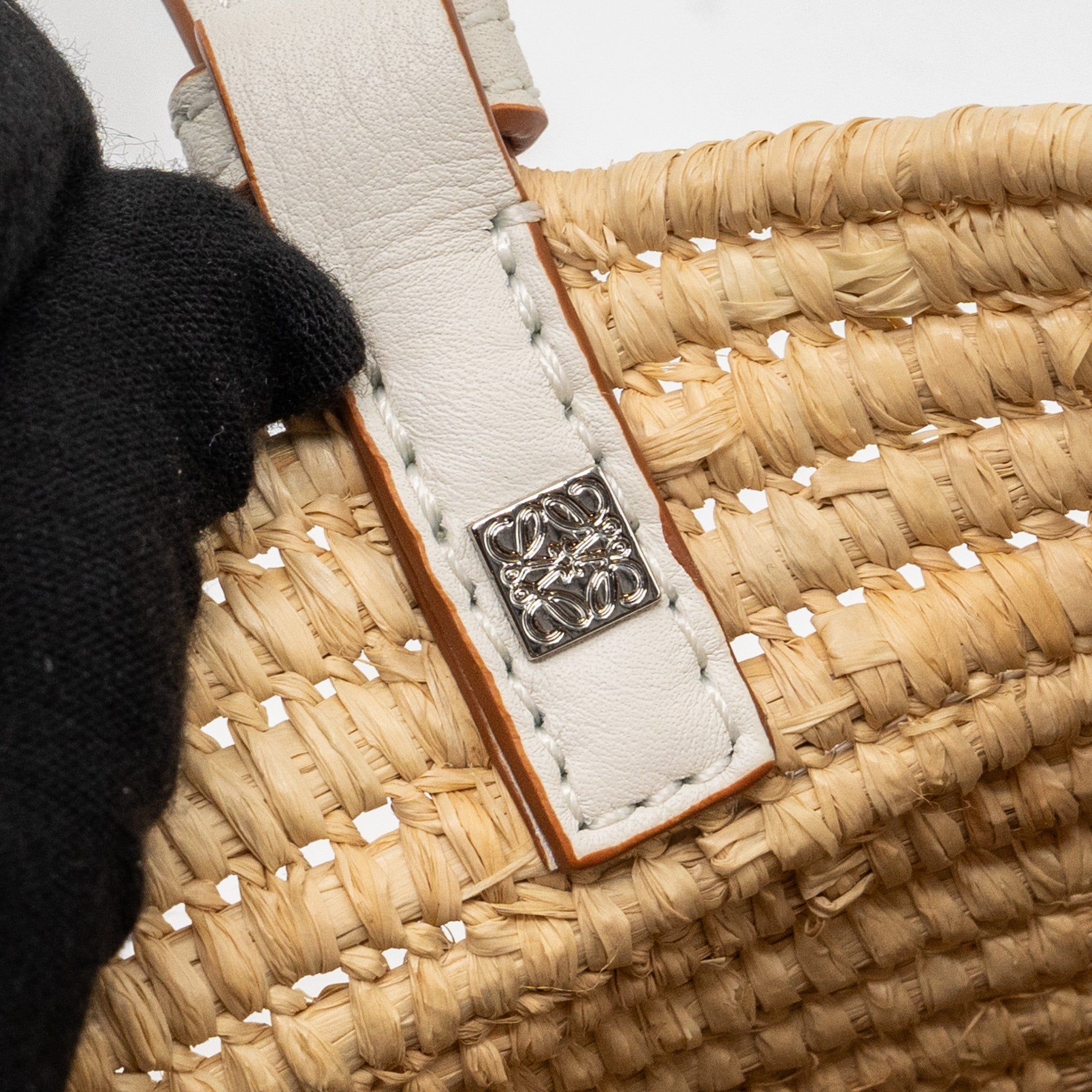 loewe-small-square-basket-bag-raffia-calfskin-white