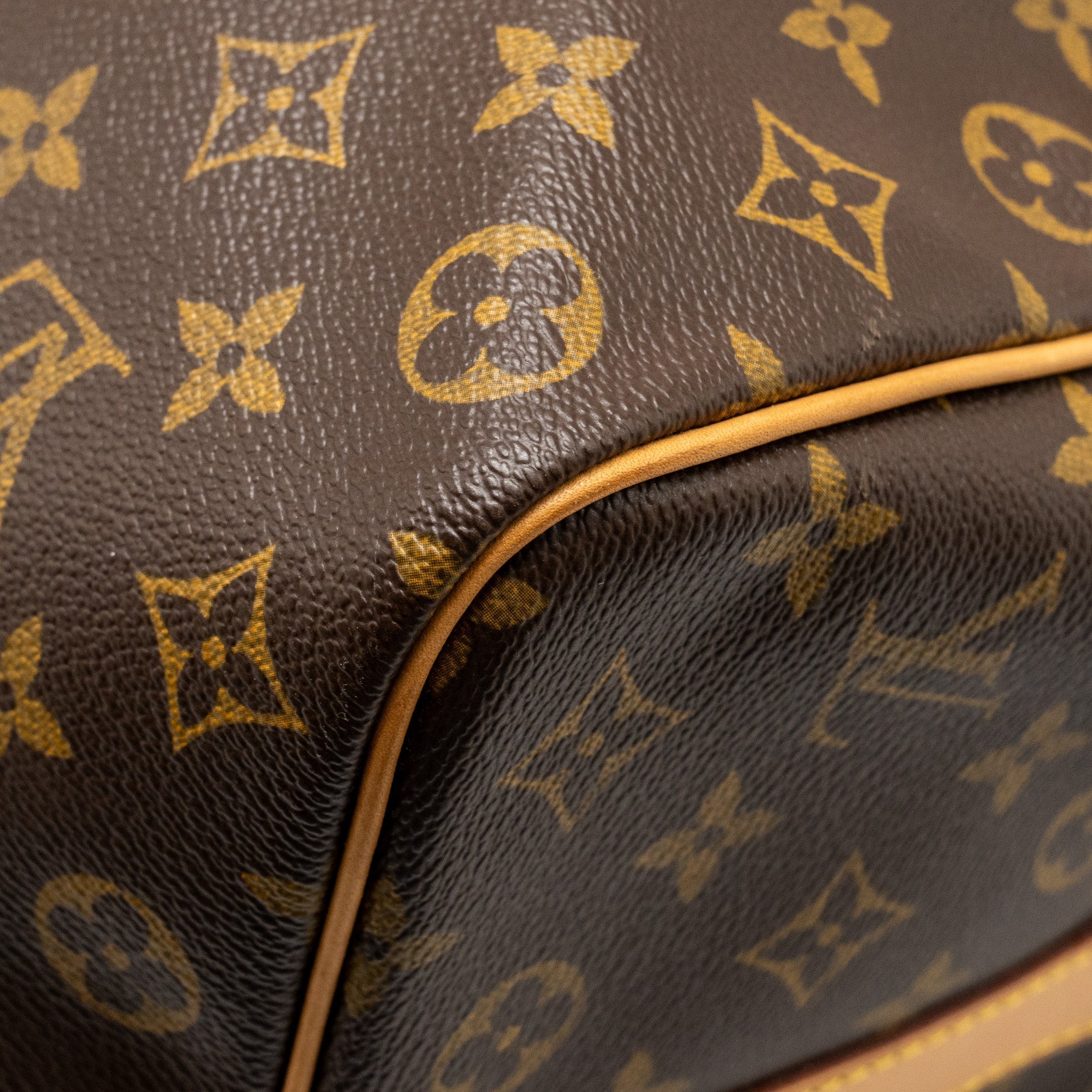 louis-vuitton-keepall-50-bandoulire-monogram-canvas-ghw