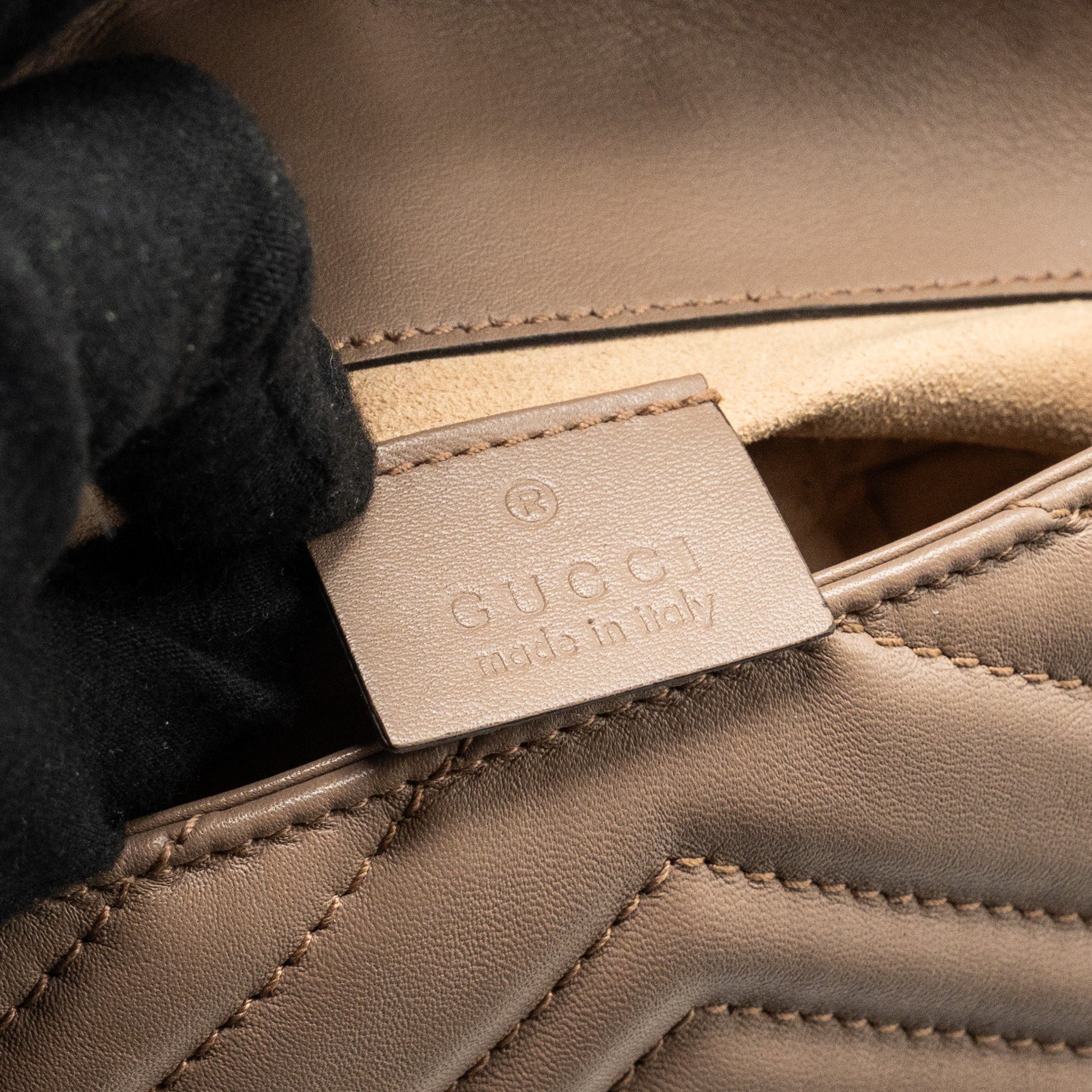 gucci-super-mini-gg-marmont-bag-calfskin-beige-ghw-1